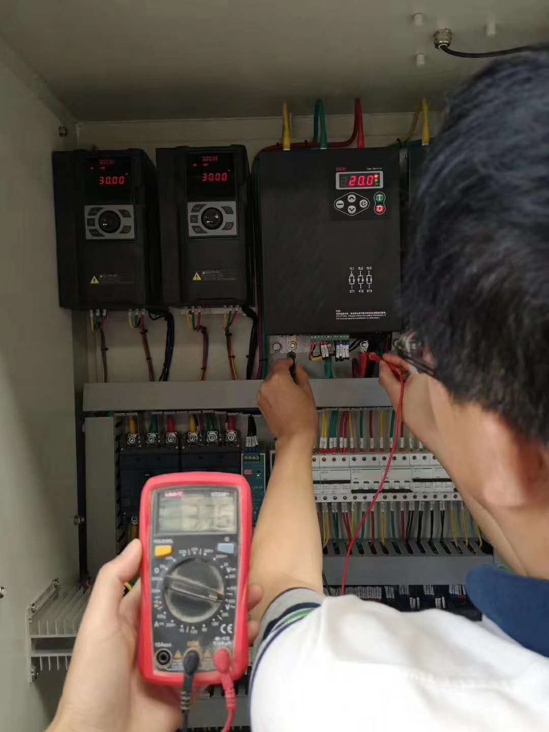 化工行業(yè)—調(diào)功器、變頻器(圖2)