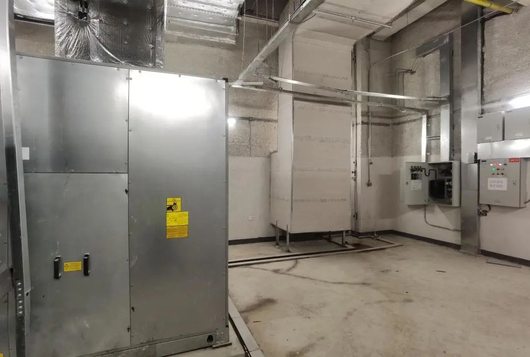 “三局造”「武商夢時代」中的西馳變頻器(圖2) “三局造”「武商夢時代」中的西馳變頻器(圖2)